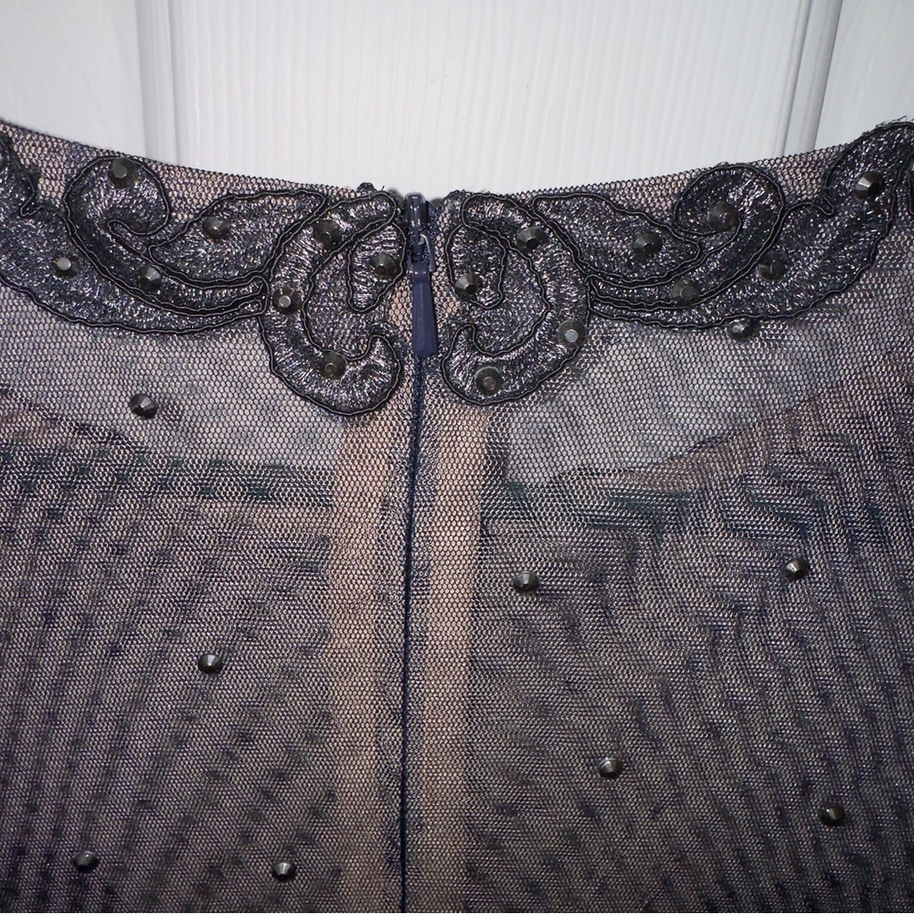 XSCAPE Formal A Line Embroidered Long Evening Gown-Navy/Gunmetal Size 6 NWT. - Picture 8 of 12